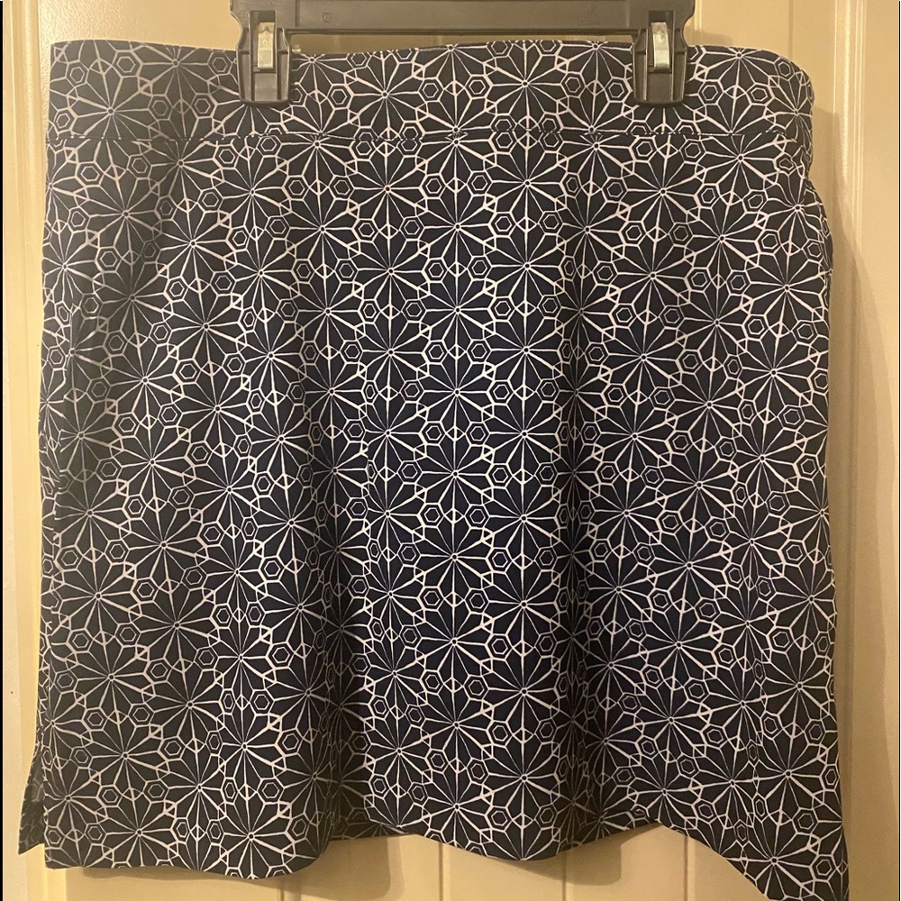 Izod Golf skort